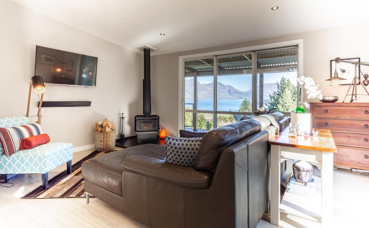 Private Cottage With Spa And Amazing Lake Views Closeburn Esterno foto