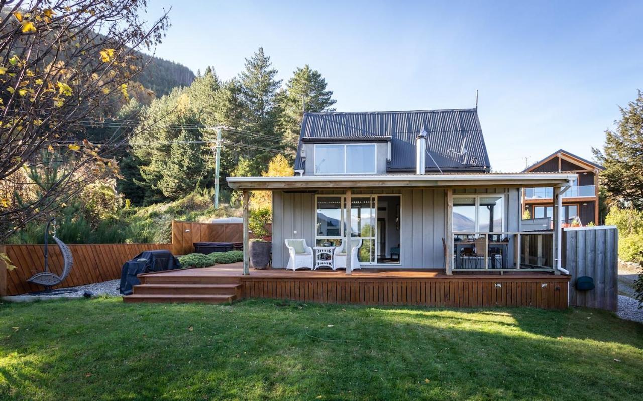 Private Cottage With Spa And Amazing Lake Views Closeburn Esterno foto